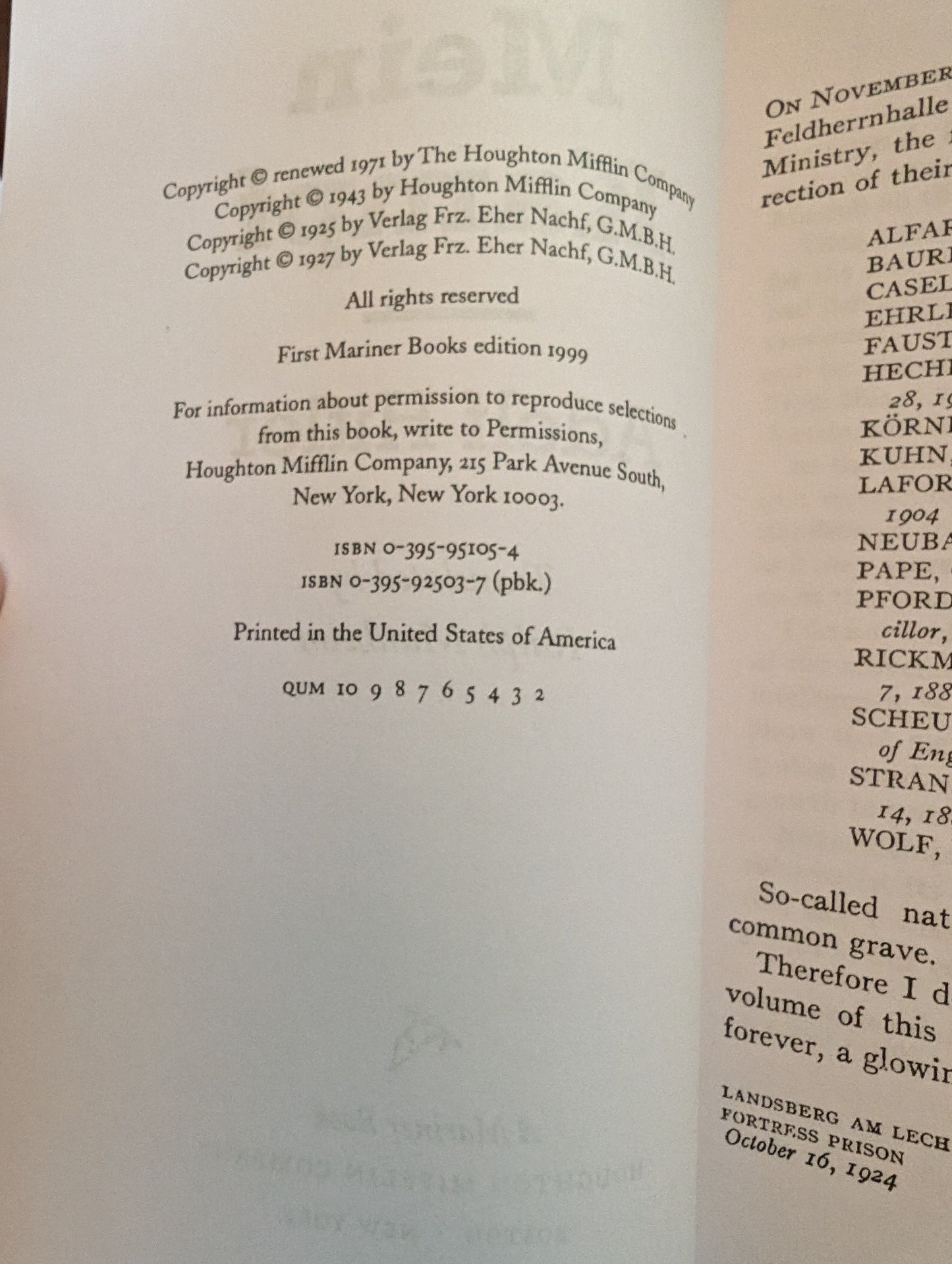 Mein Kampf by Adolf Hitler (Ralph Manheim trans.)